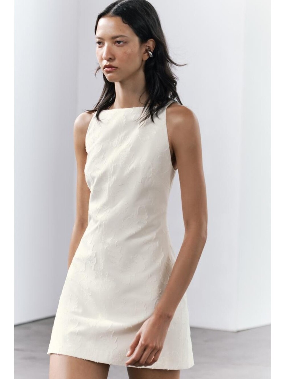 NWT ZARA Jacquard Floral Embroidered Sleeveless Shift Dress Size XS Cream Ivory - Picture 2 of 16